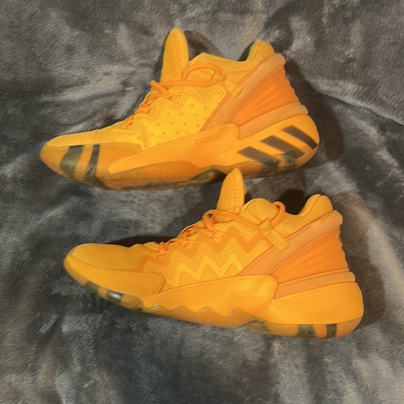 Adidas D.O.N Issue #2 Crayola Solar Gold GS Sz 6.5 Youth GUC - Picture 2 of 6